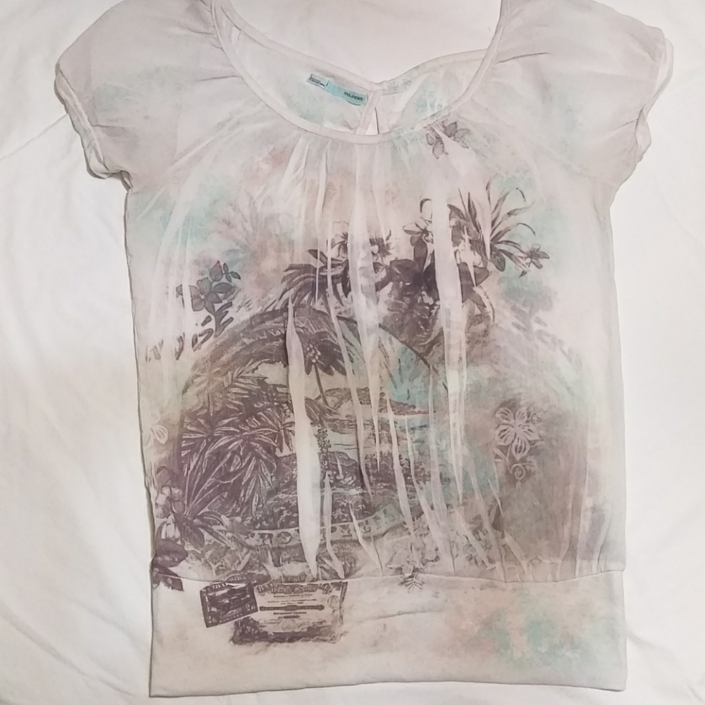 Maurices Flower Blouse Size Large Short Sleeve